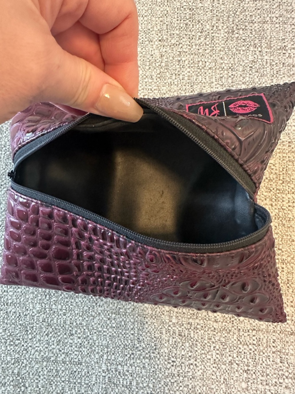 Makeup Junkie Bags Burgundy Croc-Embossed Cosmetic Pouch (Set of 2) - Picture 6 of 7